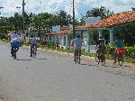 bicyclists, Porte Esparaza, Cuba