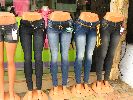 Ecudaor, Pelileo: jeans capital, manicans wearing jeans