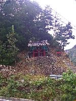 Hyoyeolmun (gate built in honor of filial piety and chasity) dedicated to Min Sun-ho and Mme. Park