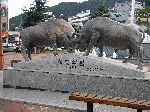 fighting bulls sculpture in Cheongdo